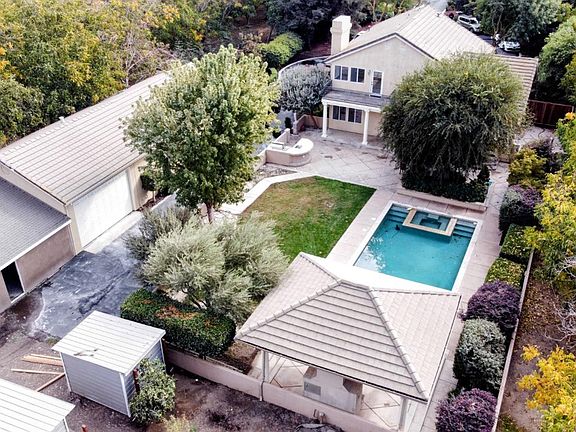 3rd image of 6113 Yosemite Blvd