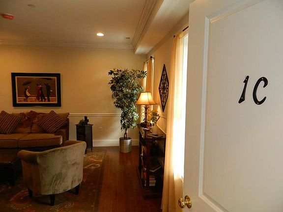 2nd image of 67 North St Ste 1C