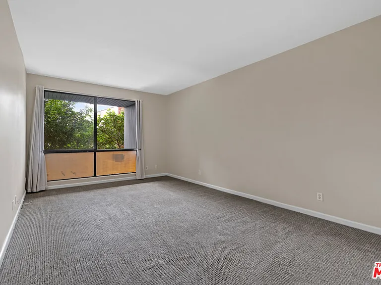 1830 Westholme Ave #101 — Photo 14