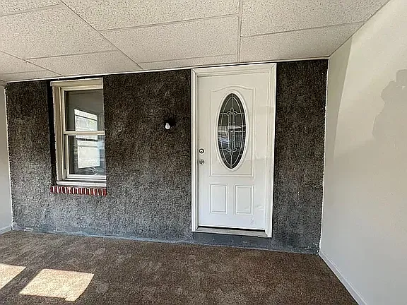 3 bed, $1,600 — Photo 3