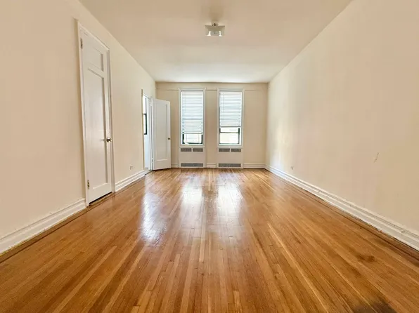 1602 Avenue I image 1 of 6
