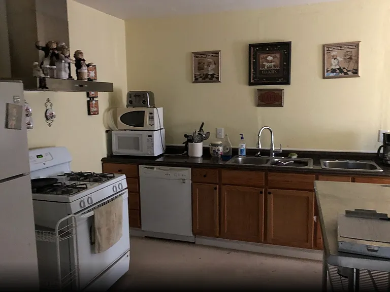 2522 Holly Hill Dr — Photo 7