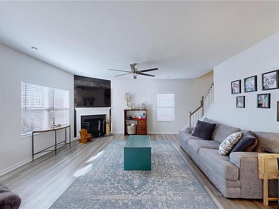 5th image of 3723 Boxwood Ct