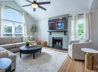 18 Huntcliff Dr, Cartersville, GA 30121