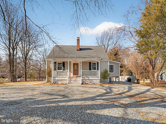 2nd image of 1815 Bonifant Rd