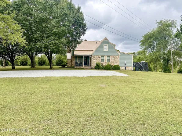 1209 Highland Ln, Crossville, TN 38555