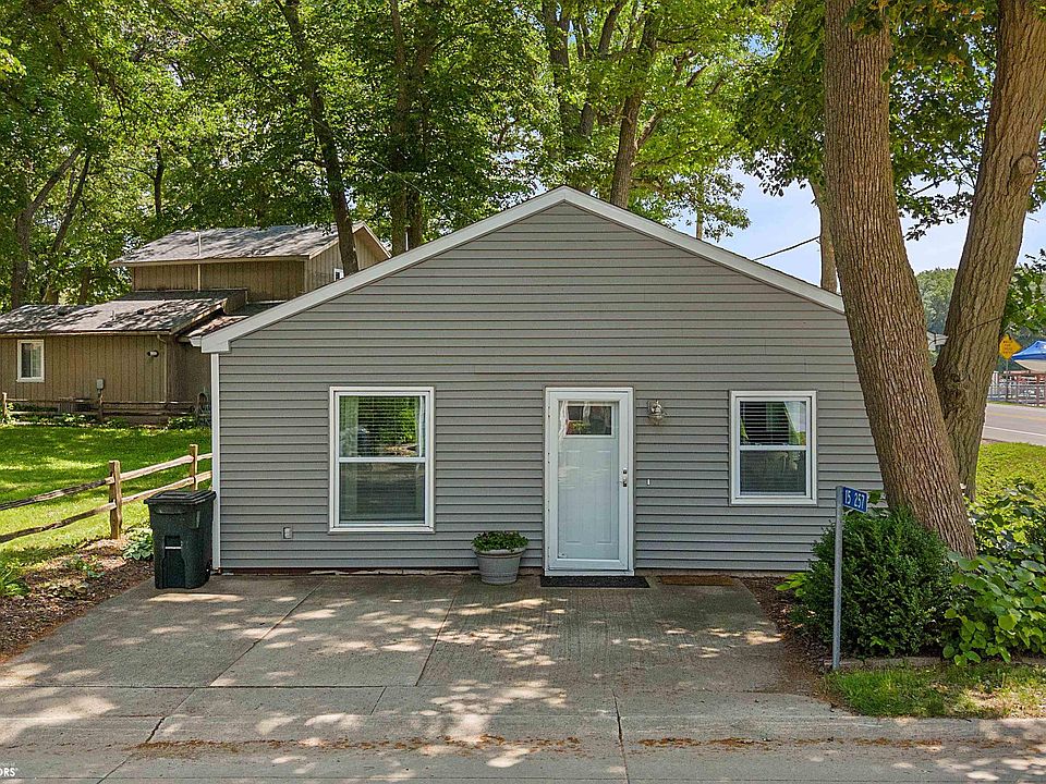 1st image of 15257 Pascal St