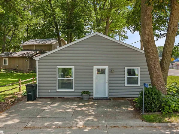 15257 Pascal St, Clear Lake, IA 50428
