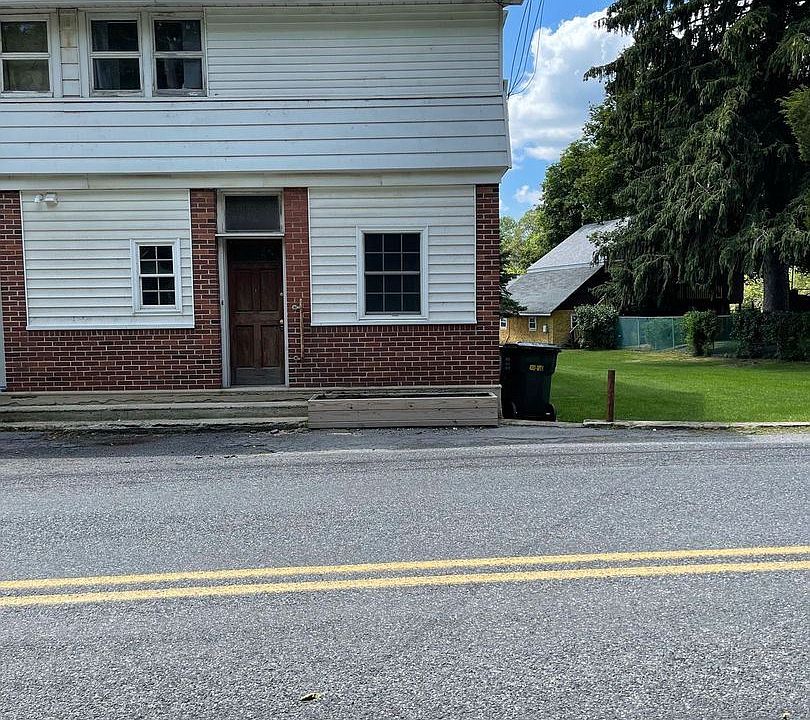 1st image of 4327 Wood Dr Unit 1
