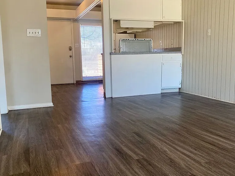 10561 Cypress Ave — Photo 23