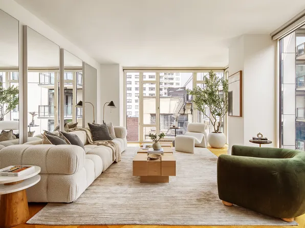 305 East 85th Street image 2 of 10