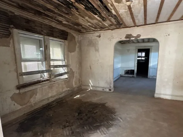 176-43 120th Avenue image 7 of 10