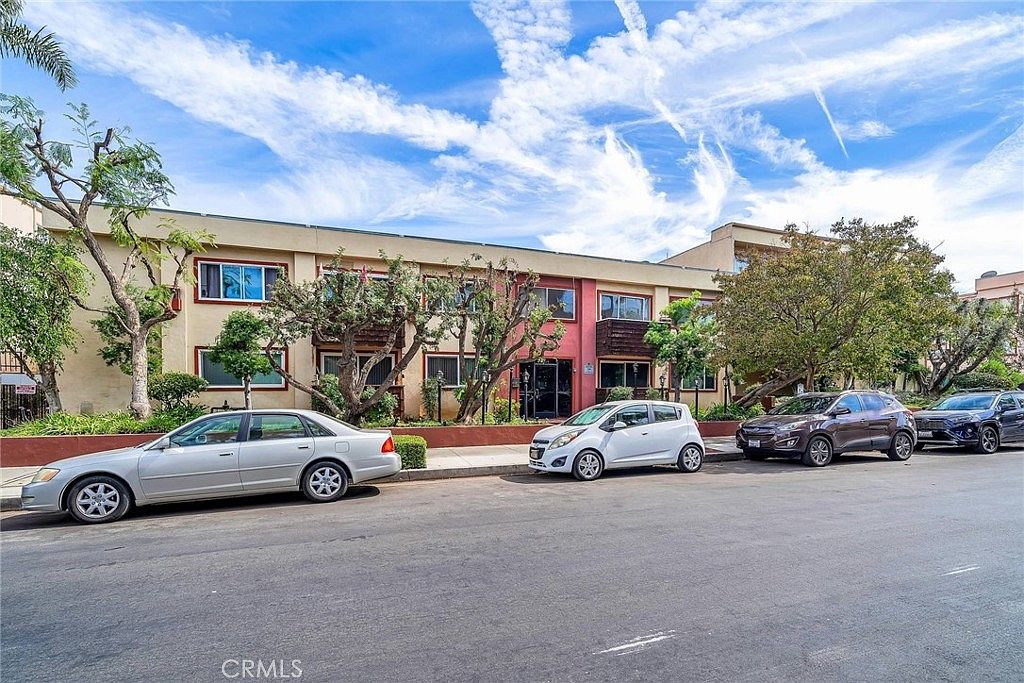 5414 Newcastle Ave APT 8, Encino, CA 91316 | Zillow