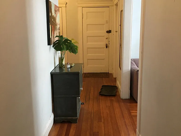 10 Mount Hood Rd #1 — Photo 3