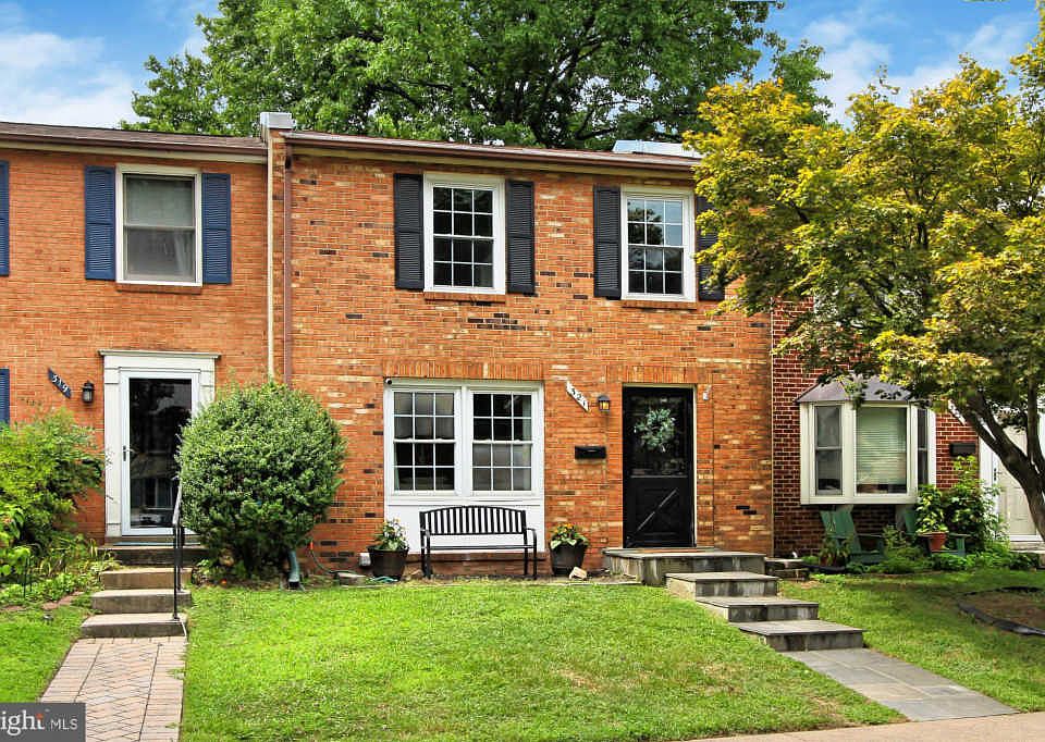 1st image of 321 Gundry Dr