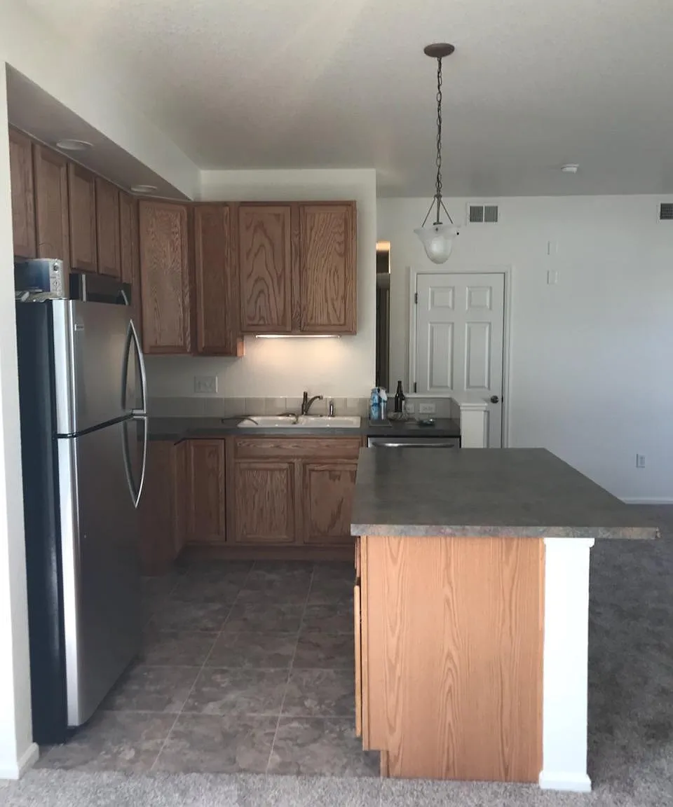 2 bed, 900 sqft, $1,700 — Photo 4