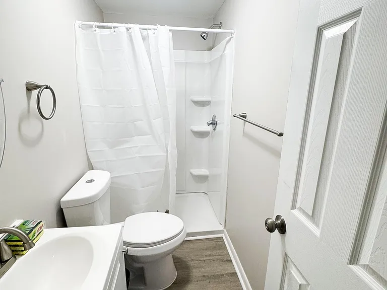 Conley Cir — Photo 3