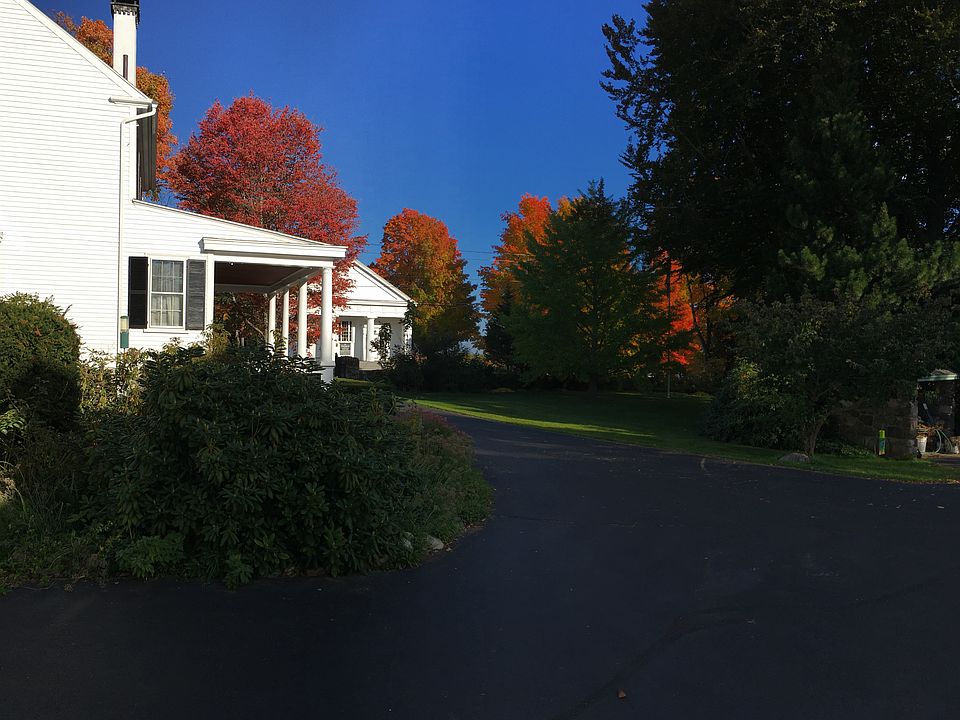 2nd image of 144 Exeter Rd