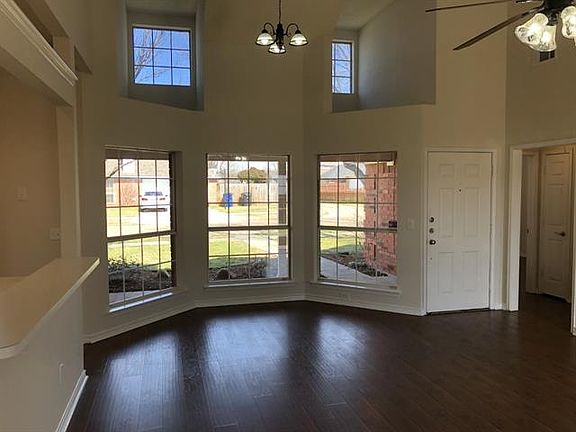 5th image of 8301 Kent Dr