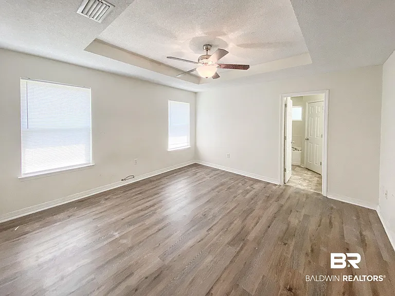 16648 Vanilla Dr — Photo 9