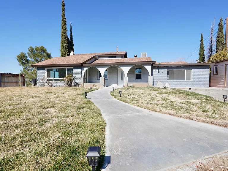 4545 W Columbia Way — Photo 4