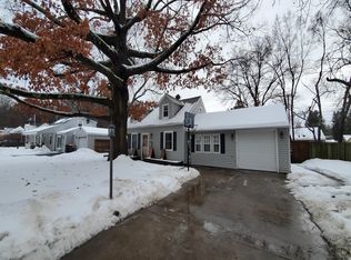 1055 Outer Dr, Schenectady, NY 12303