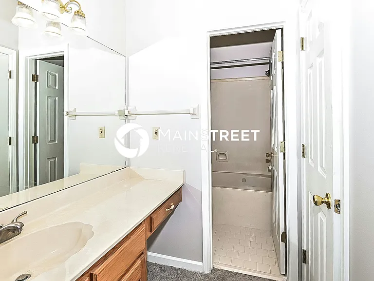 Main Bathroom