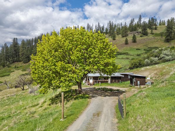 1625 Bear Mountain Way, Kettle Falls, WA 99141