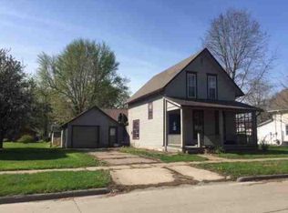 615 E 2nd St, Washington, IA 52353