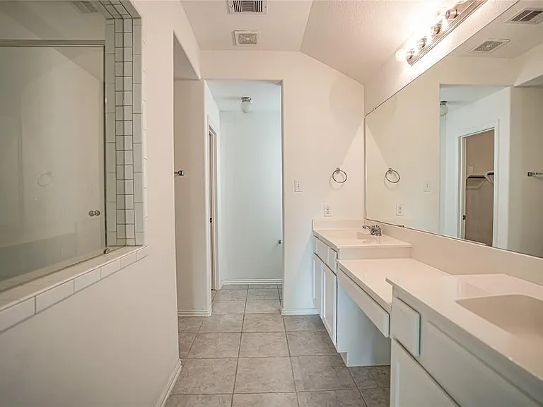16131 Sommerall Creek Ln — Photo 20