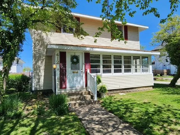 412 E Walnut St, Robinson, IL 62454