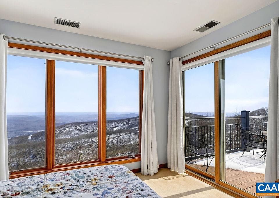 1st image of 1551 Vistas