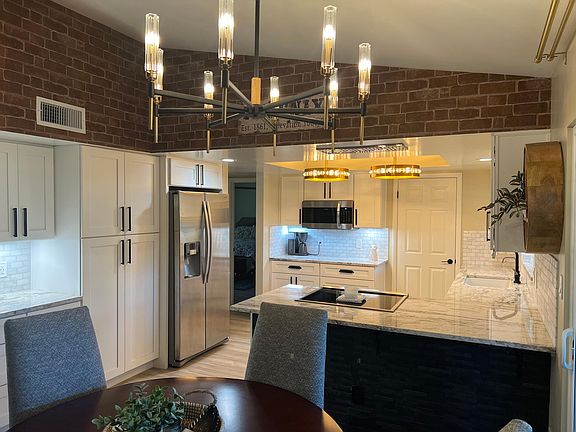 full view kitchen with pull out pantry drawers