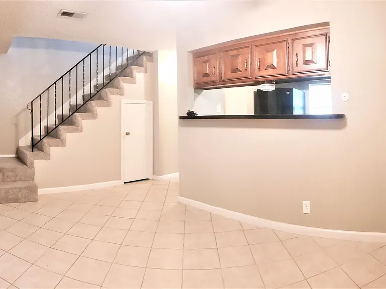 7604 Bridges Ave #B — Photo 3