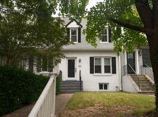 3721 R St NW, Washington, DC 20007