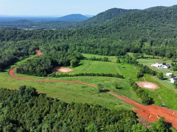 2 Evelyns Way, Stanardsville, VA 22973