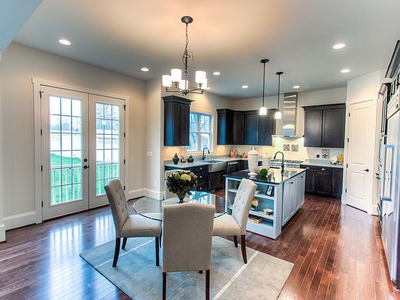 Breakfast Room & Kitchen