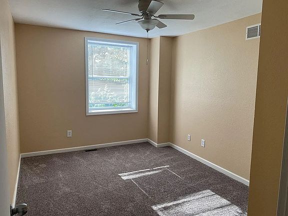 5th image of 106 N Talbot St