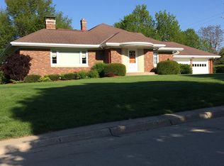 1747 Terrace Dr, Carroll, IA 51401