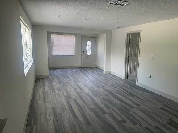 5th image of 1149 La Salle St