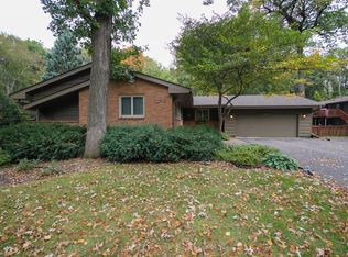 13204 Penn Ave S, Burnsville, MN 55337