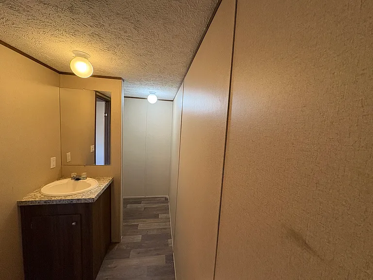Rose City Estates — Photo 11