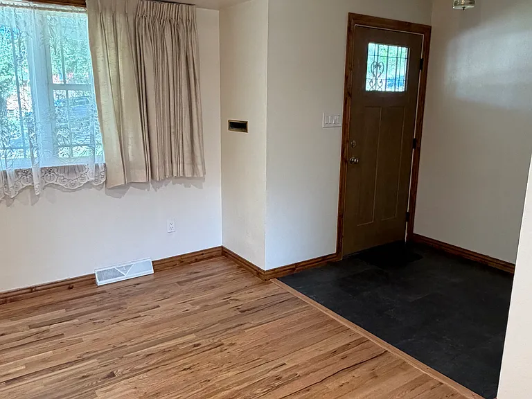 1428 Bellaire Dr — Photo 24