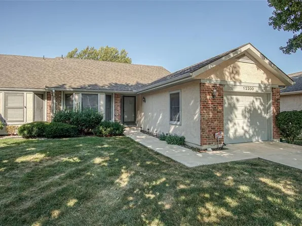 12200 Monrovia St, Overland Park, KS 66213