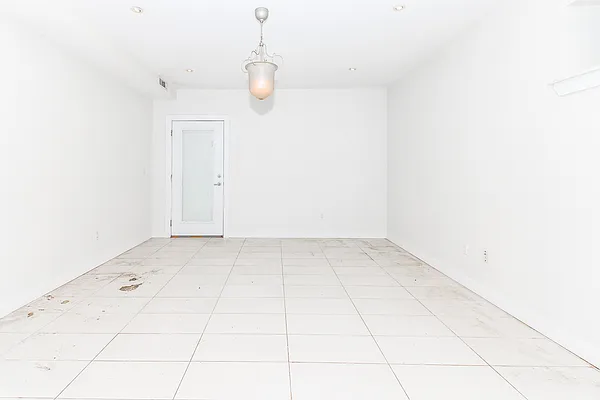 Rented by MySpaceNYC | media 4