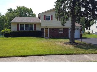 1570 Carousel Dr, Warminster, PA 18974