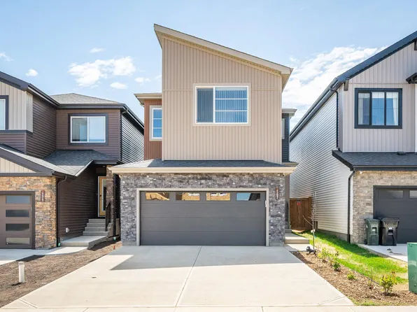 167 Catria Point, Sherwood Park, AB T8H 3B2