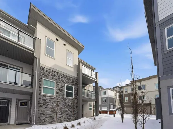 2117 NW 81st St SW #129, Calgary, AB T3H 6E8