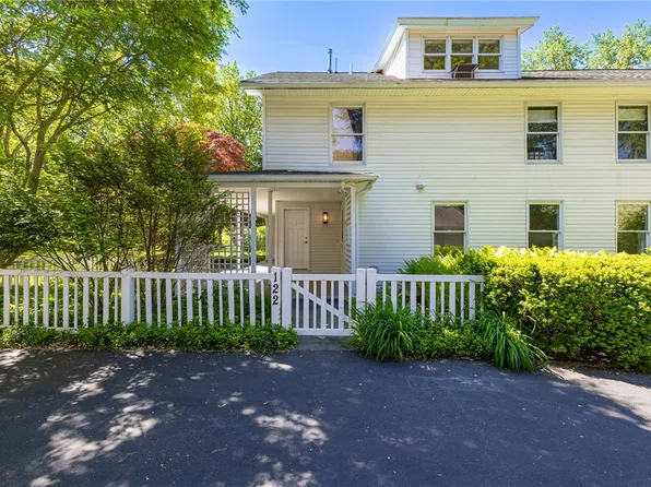 122 S Main St, Pittsford, NY 14534