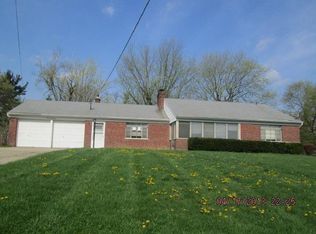9031 Round Top Rd, Cincinnati, OH 45251